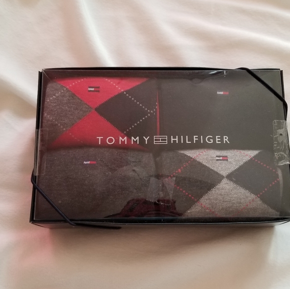 Tommy Hilfiger Other - tommy hilfiger 4 pair crew socks